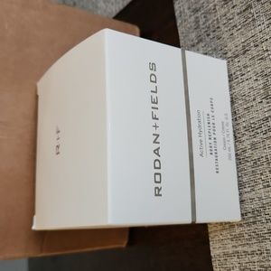 Rodan and fields active hydration 200ml/ 6.76 fl. Oz.